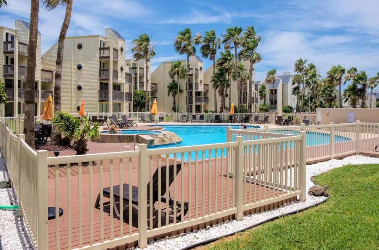New Stunning Ocean-View Beachfront Resort, Heated Pool! South Padre Island Eksteriør bilde
